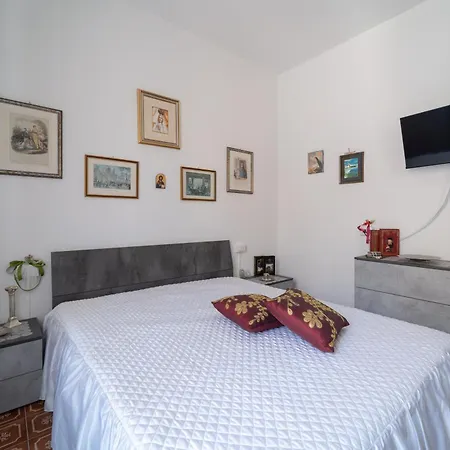 La Casa Di Pireess Apartamento