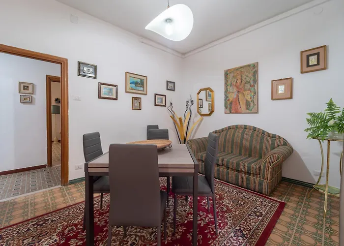 La Casa Di Pireess Apartman